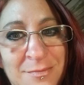 Meet your Posher, Melanie beth